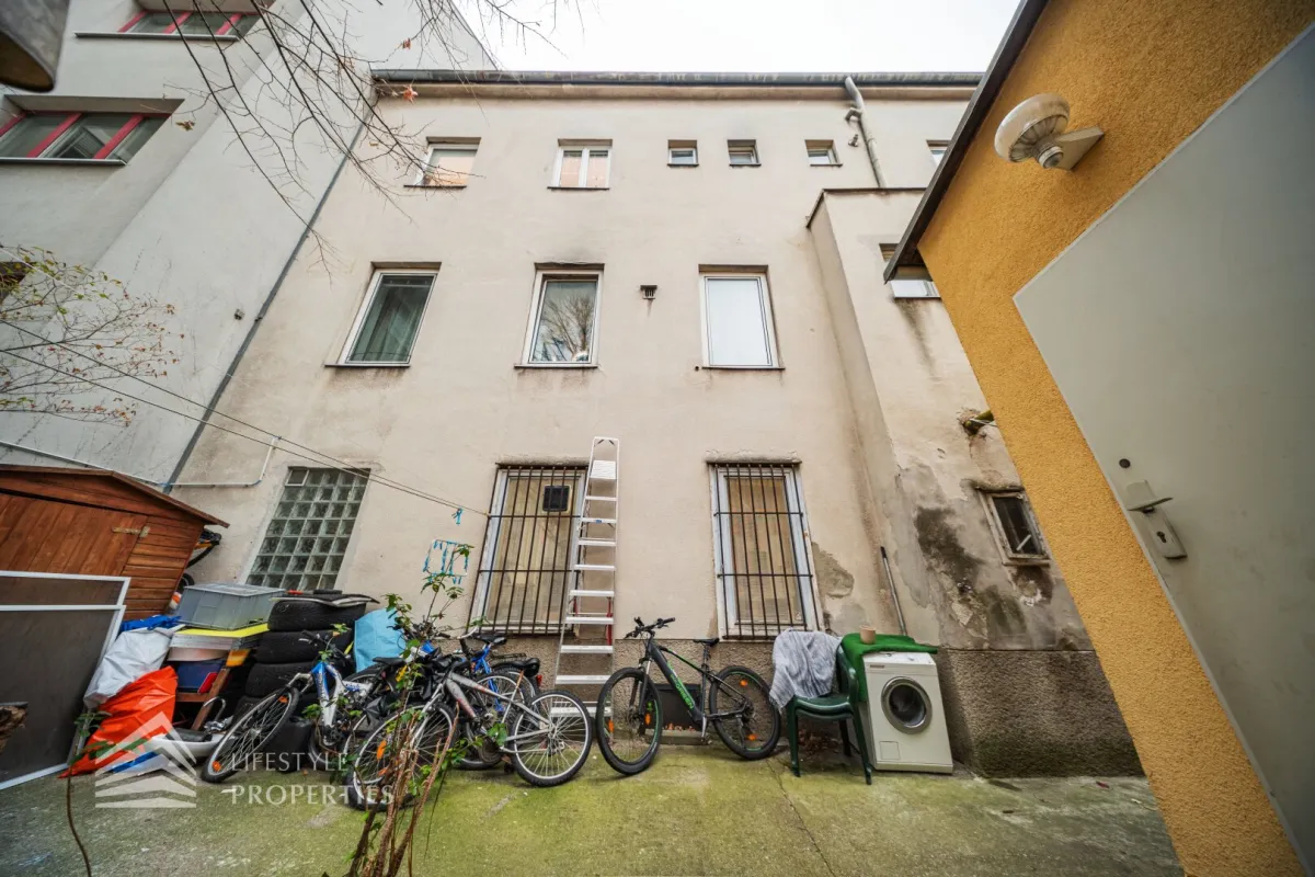 Sanierungsbedürftiges Zinshaus mit vorhandener Studie, Nähe Meidling Banhof - Bild 1