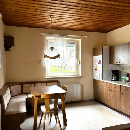 Möbliertes 120m² Familienhaus mit Balkon und Garage in Ortslage - Bild 2