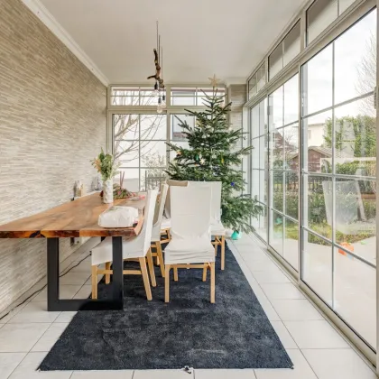 Stilvolle Wohlfühloase mit Pool, Sauna & Garage! - Bild 3