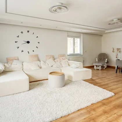 Stilvolle Wohlfühloase mit Pool, Sauna & Garage! - Bild 2