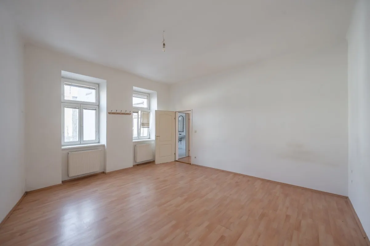 ++KLNB121++ sanierungsbedürftige 2-Zimmer-Wohnung in sehr guter Lage! -Airbnb - Bild 1