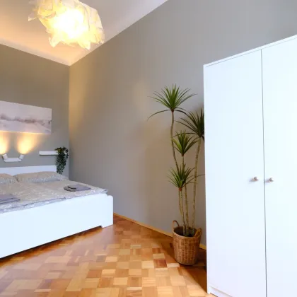 HOCHWERTIGE 2-ZIMMER WOHNUNG IN TOP-LAGE, ZUR MIETE AUF ZEIT (1-9 MONATE, ALLES INKLUDIERT) - Bild 2