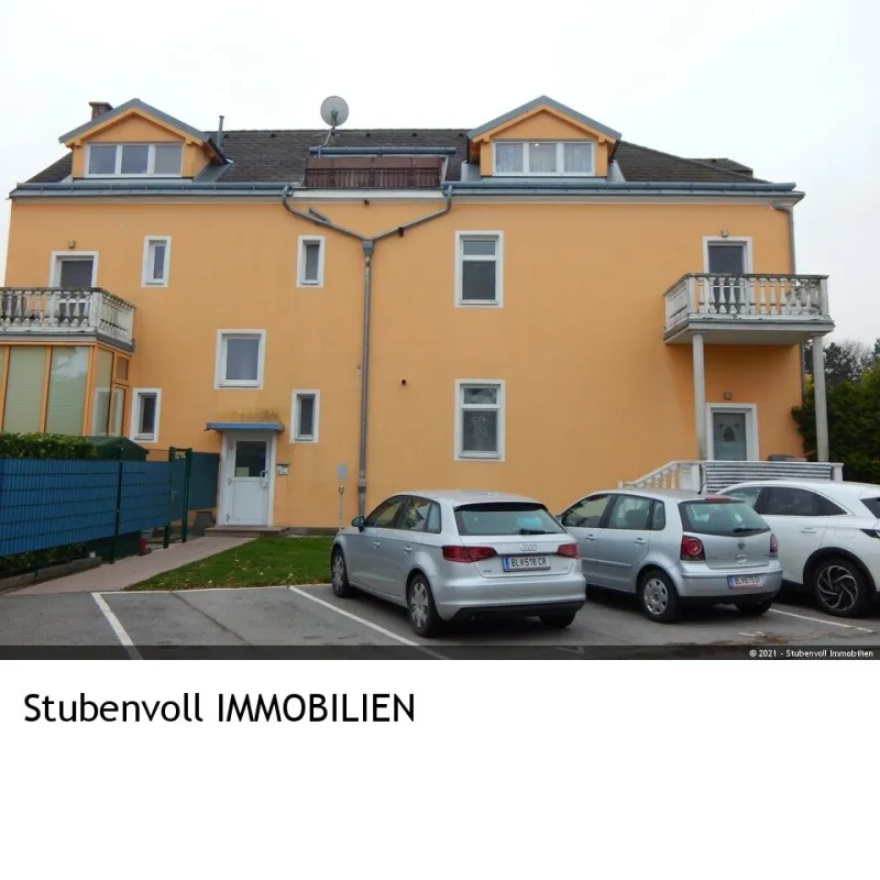 Helle 3 Zimmer Wohnung mit Balkon und PKW-Stellplatz - Bild 1