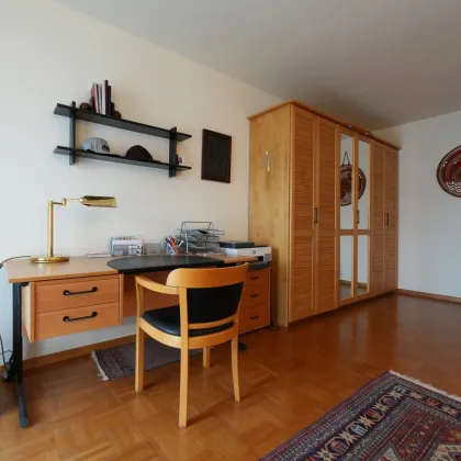 Wohnjuwel im Herzen des 7. Bezirks mit Balkon und Parkplatz - Bild 2