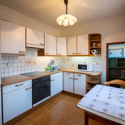 Wohnhaus für zwei Familien in schöner Lage - Bild 3