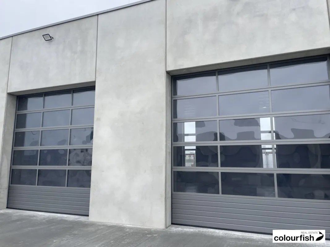 Moderne Lager-/Produktionshallen in Münchendorf - Bild 1