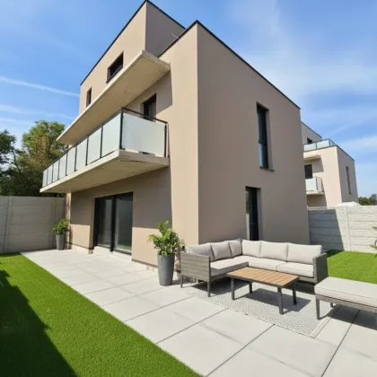 Exklusives Einfamilienhaus - Ein Wohngenuss für die ganze Familie - 5 Zimmer - Viele Freiflächen -  Ziegelmassiv - Pv-Vorbereitung - uvm. - Bild 2