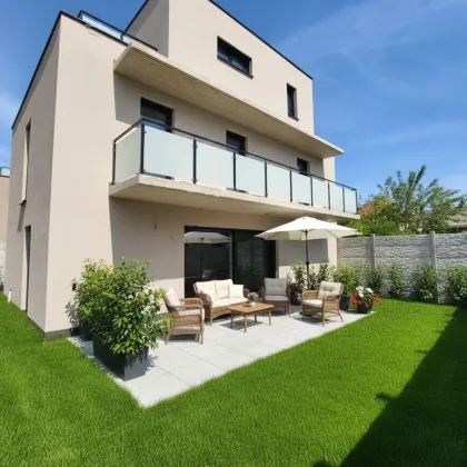 Exklusives Einfamilienhaus - Ein Wohngenuss für die ganze Familie - 5 Zimmer - Viele Freiflächen -  Ziegelmassiv - Pv-Vorbereitung - uvm. - Bild 3