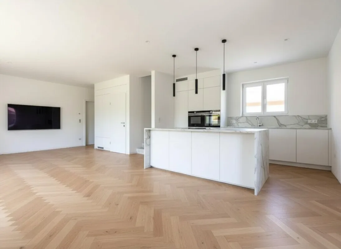 Hochwertiges Einfamilienhaus - Ein Wohngenuss für die ganze Familie - 5 Zimmer - Viele Freiflächen -  Ziegelmassiv - Pv-Vorbereitung - uvm. - Bild 1