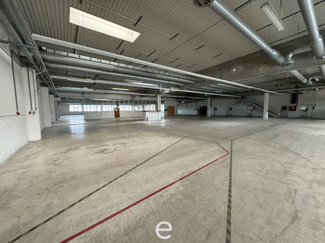 Produktions und Lagerhalle mit hervorragender Verkehrsanbindung! - Bild 1