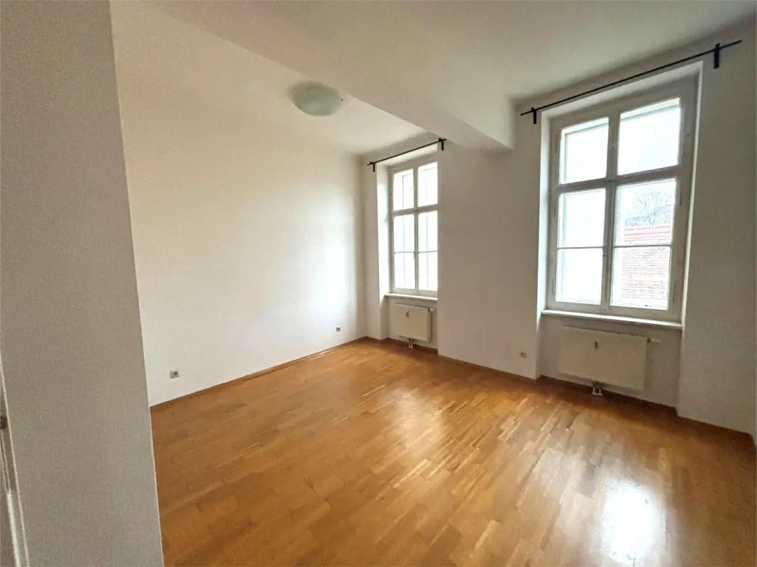 +++PERFEKTE LAGE+++ Helle 2-Zimmer-Wohnung mit angenehme Wohnatmosphäre - Bild 1