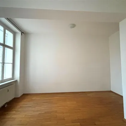 +++PERFEKTE LAGE+++ Helle 2-Zimmer-Wohnung mit angenehme Wohnatmosphäre - Bild 2