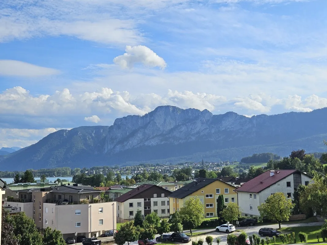 Zentrale 3-Zimmer Wohnung in Mondsee - unverbaubarer See- und Bergblick! - Bild 1