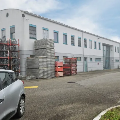 Pfaffstätten: Gewerbeliegenschaft mit Büro und Hallen zu kaufen - Bild 2