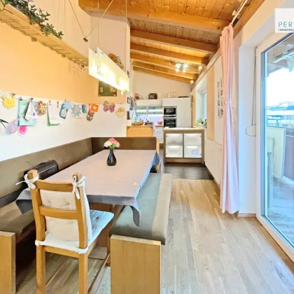 Freundliche, große Maisonette-Wohnung mit 3 TG-Plätzen - Bild 2