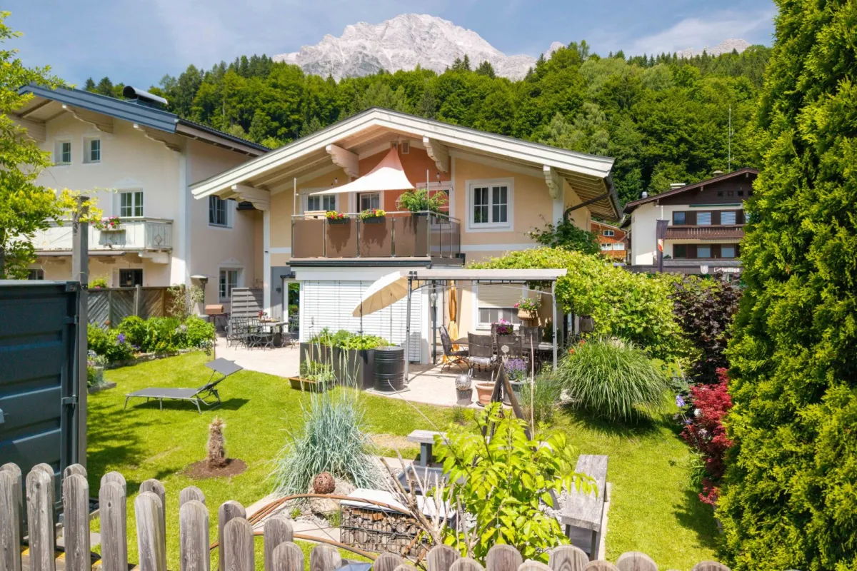 Stilvolles Haus in Sonnenlage von Leogang - Bild 1