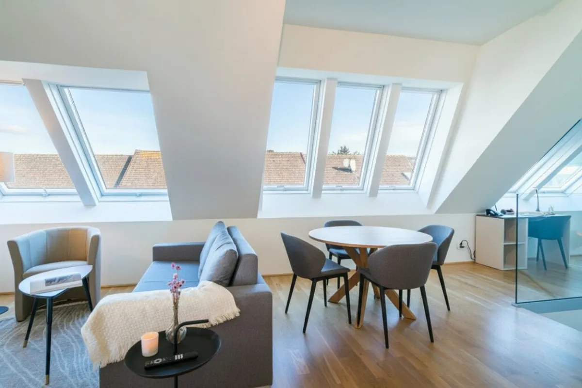 Traumhafte DG-Wohnung mit Terrasse - Bild 1