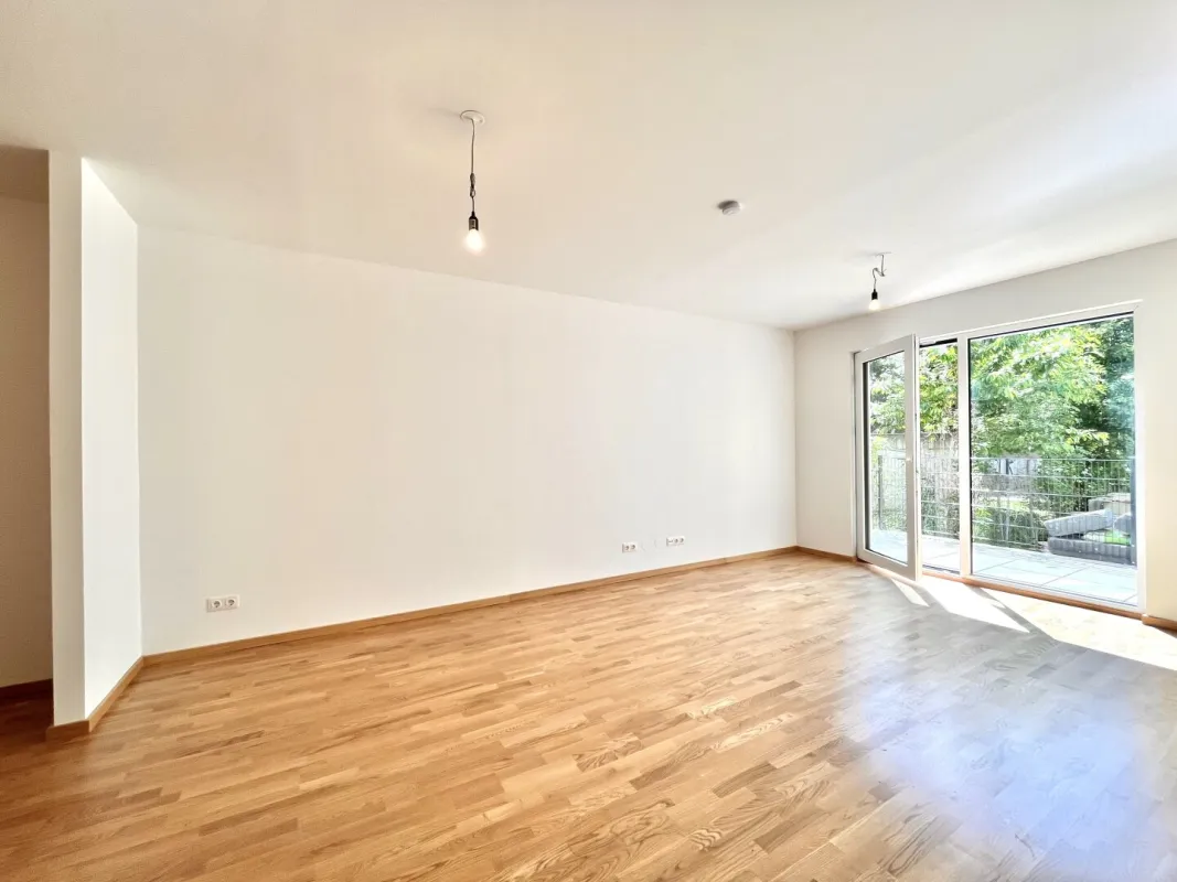 ERSTBEZUG: Traumhafte 3-Zimmer-Terrassenwohnung mit kleinem Gartenbereich - Bild 1