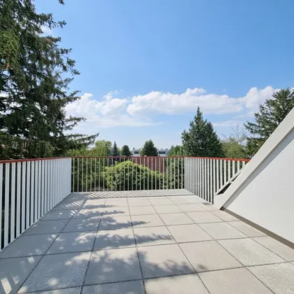 Stilvolle Ausstattung mit 16m² Außenfläche - RUHELAGE TRIFFT WOHNGENUSS – Stilvolle Ausstattung – Wohnen im Grünen - Bild 2