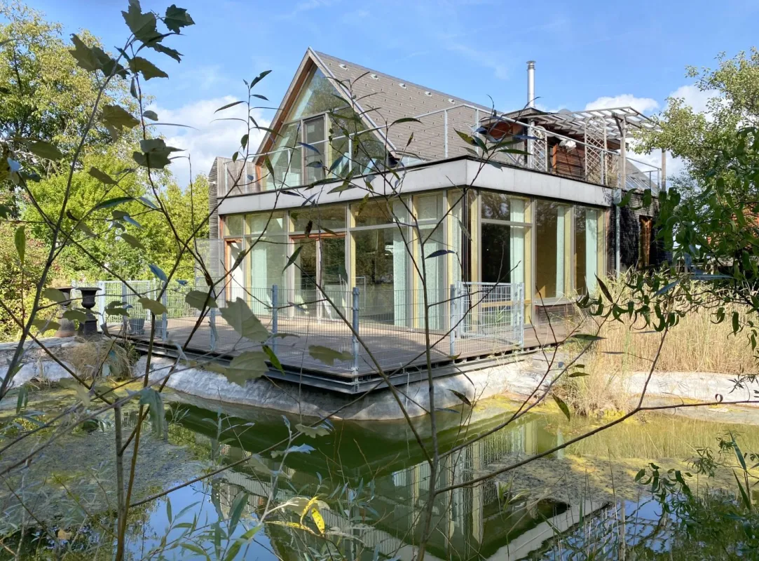 Architektonisches Juwel mit Schönheitsfehler zum unschlagbaren Preis! - Bild 1
