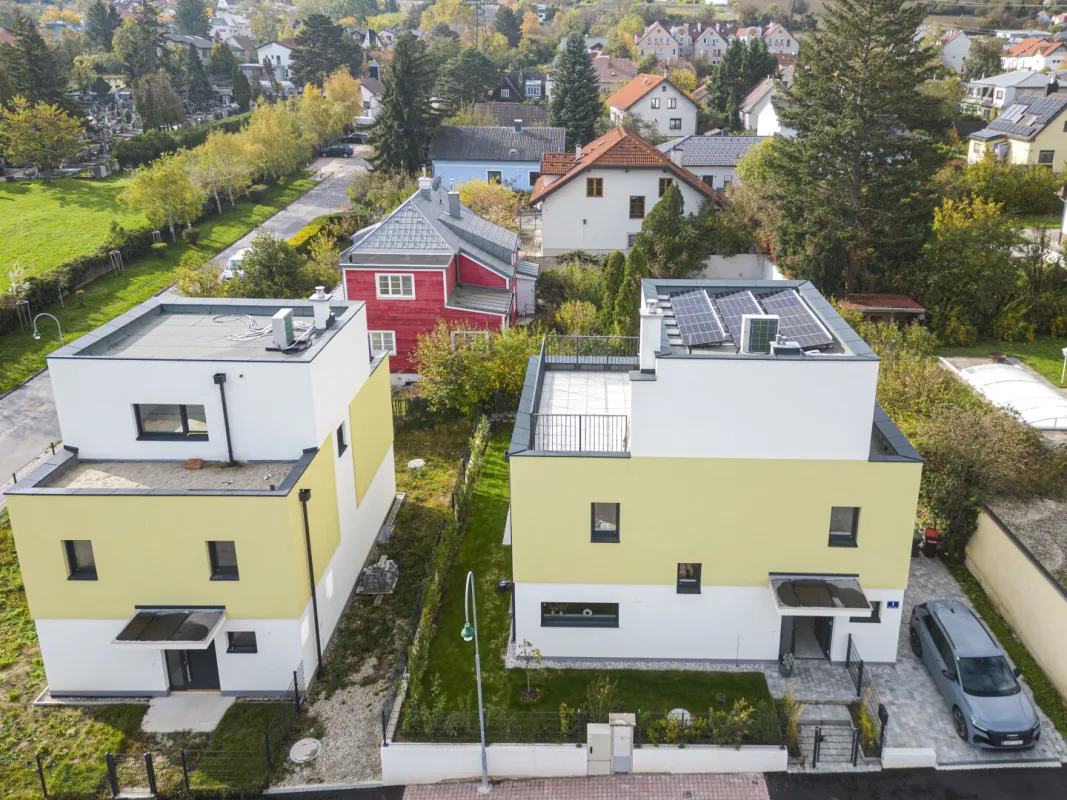 VON ALLEM DAS BESTE: VON STADT UND VON LAND – Exklusives schlüsselfertiges Einfamilienhaus mit Keller, großzügiger Gartenanlage und tollen Terrassen - Bild 1