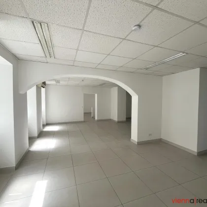 3-Zimmer Büro in der Burggasse im EG - Bild 2