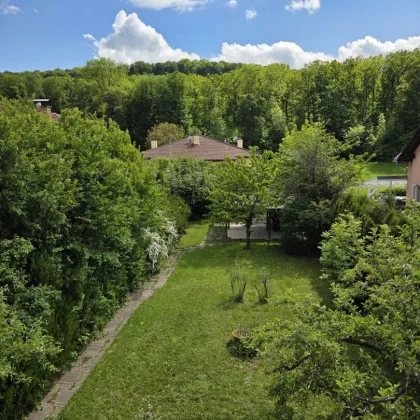 Gepflegtes Einfamilienhaus mit großem Garten, Carport,  inkl. Luft-/Wasserwärmepumpe, Photovoltaik und Solarenergie - Bild 2