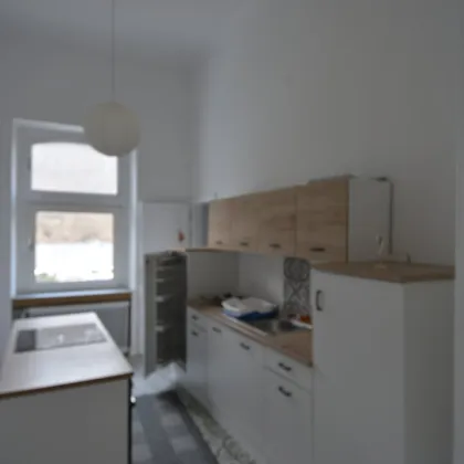 Traumhaftes Wohnen/Ordination/Büro in NÖ: 260m² vollsaniertes Haus, teilmöbliert mit Garten, Balkon, Garage und Bergblick für €2200 inkl. Steuer + Betriebskosten, oder das Objekt kaufen! - Bild 2