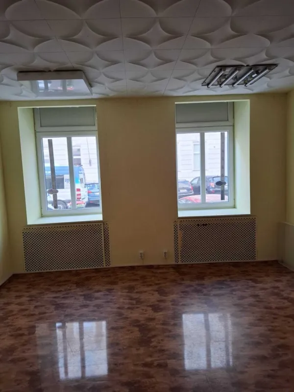 Großes Büro/ Lager/ Firmensitz nähe Wallensteinstraße - Bild 1