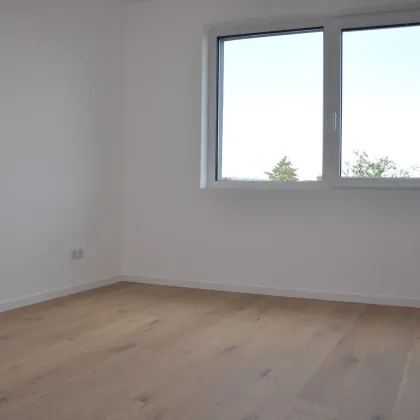 CHARMANTES INVESTMENT – FREIFLÄCHE - LUFTWÄRMEPUMPE – KELLER – GARAGE – U1! - Bild 3