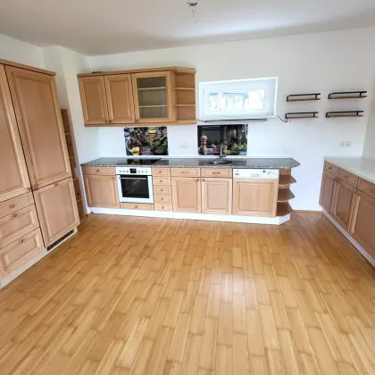 Wohnung mit herrlichem Ausblick- Küche gegen Ablöse - Bild 2