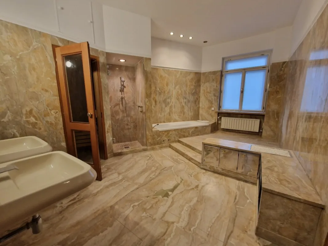 160 m² - 4 ZIMMER -CITY WOHNUNG - Sauna - NÄHE U1 - LAURENZERBERG - NÄHE SCHWEDENPLATZ - Bild 1