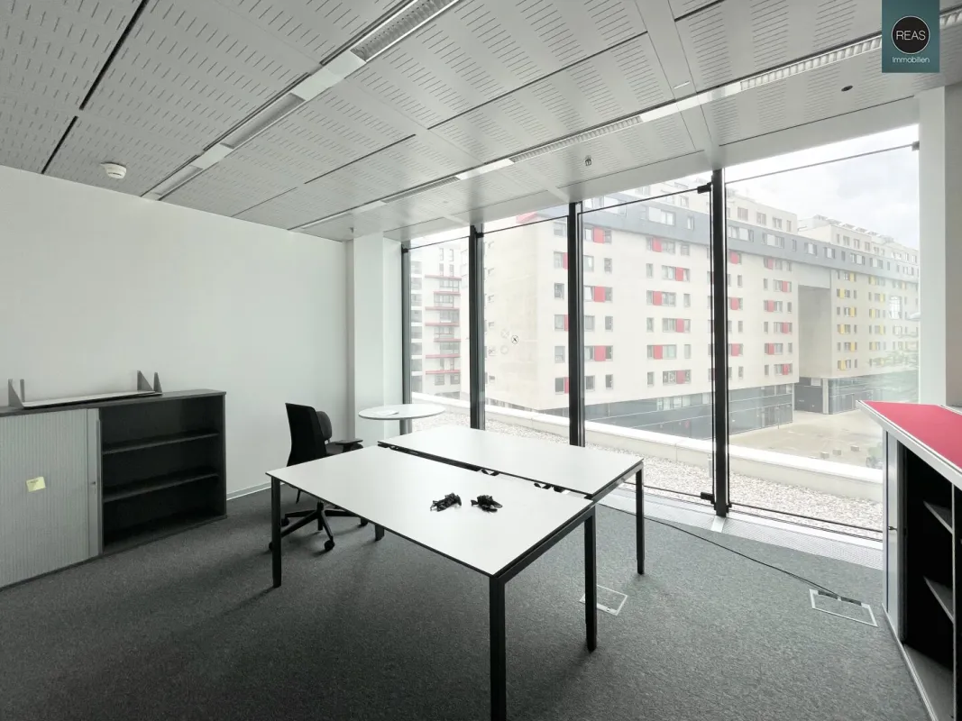 Büro Etage im einzigartigen Hochhaus mit ausgezeichneter Infrastruktur und Panoramablick! - Bild 1
