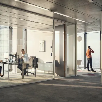 Büro im einzigartigen Hochhaus mit ausgezeichneter Infrastruktur und Panoramablick! - Bild 2