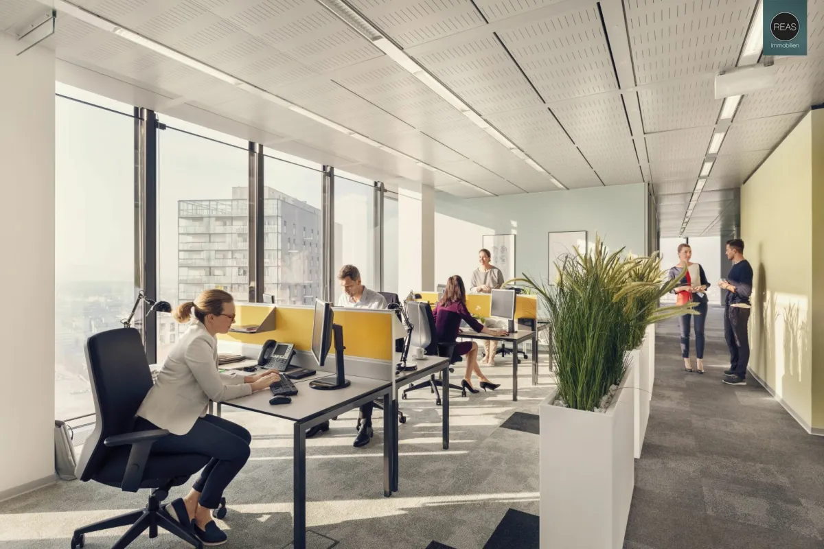 Büro im einzigartigen Hochhaus mit ausgezeichneter Infrastruktur und Panoramablick! - Bild 1