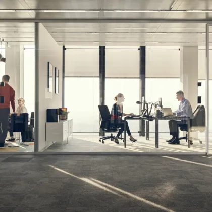Büro im einzigartigen Hochhaus mit ausgezeichneter Infrastruktur und Panoramablick! - Bild 2