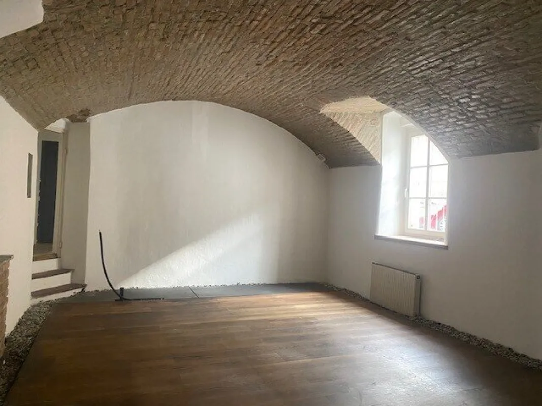 Elegante Gewerbefläche in Top-Lage - perfekt für Büro, Praxis, Café, Geschäft etc. - Bild 1