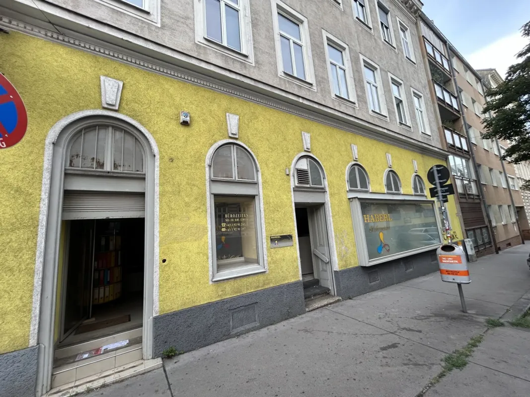 Perfekte Lage, U-Bahn Ausstieg U3 vor dem Geschäftslokal. Top-Zustand, 135m² Geschäftsfläche in 1150 Wien - Bild 1
