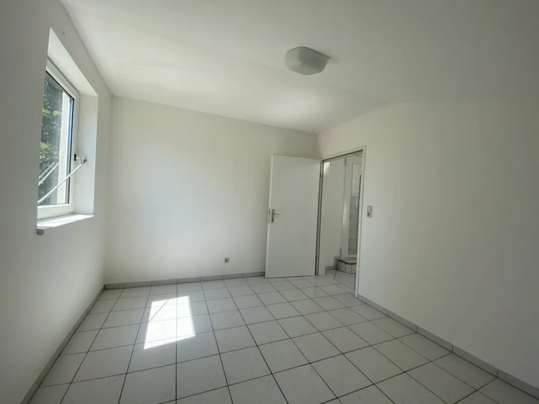 Perfekt aufgeteilte 2-Zimmer-Wohnung in absoluter bester Lage direkt bei der Karl-Franzens-Universität in der Heinrichstraße - Bild 1