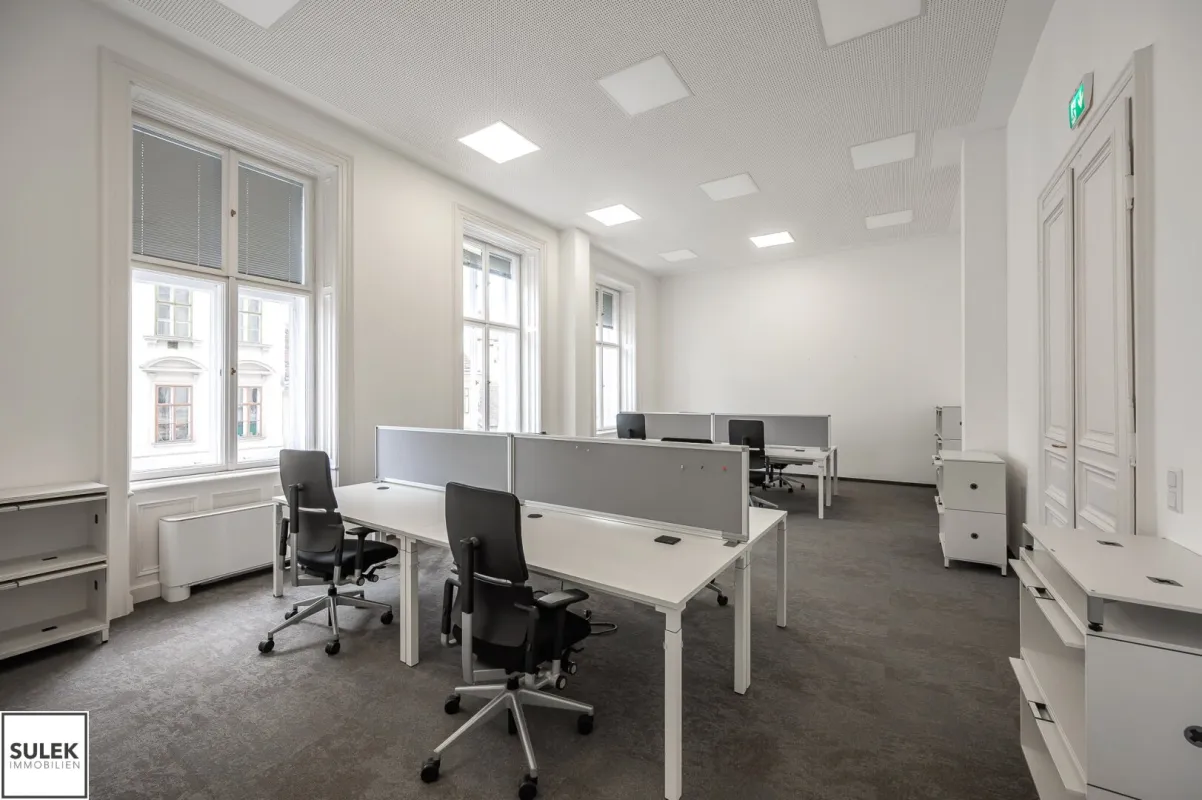 Universitätsring 8: repräsentative Bürofläche mit sehr guter Aufteilung und Ausstattung - Bild 1