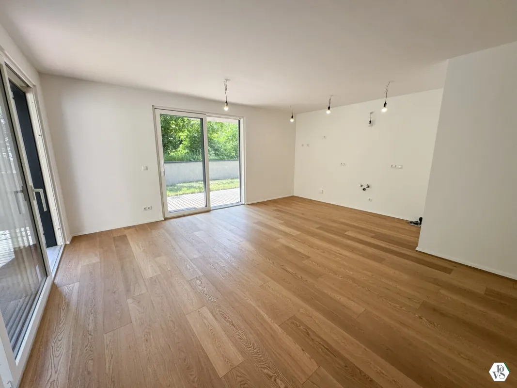 Modernes Wohnen mit sonnigem Garten und Terrasse - Bild 1