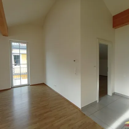 Traumhafte Dachgeschoßwohnung in Weissenbach: 3 Zimmer, Balkon & Top-Ausstattung! - Bild 2