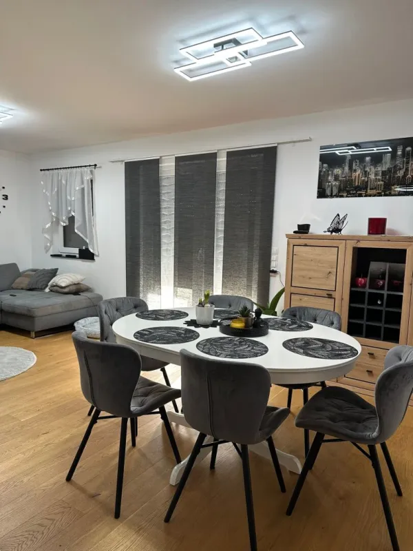 Modernes Wohnen 🏡🌳 Neuwertiges Traumhaus in Kirchheim im Innkreis - Bild 1