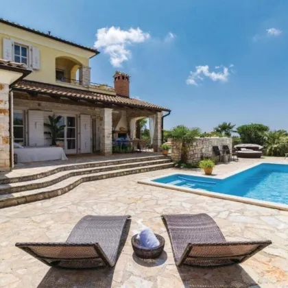 Wunderschöne mediterrane Villa mit Blick auf die Natur, 10km von Poreč - Bild 2