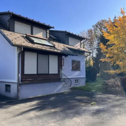 Ruhig gelegenes Ein-Zweifamilienwohnhaus mit großem Garten zu verkaufen! - Bild 2