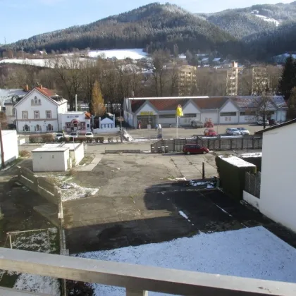 Zentrumsnahe 2-Zimmer-Wohnung mit Küchenblock und Balkon in Kindberg zu mieten ! - Bild 3