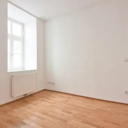 Hofseitige Garten-Altbau-Wohnung | zentral begehbar | Top Lage direkt neben U-Bahn - Bild 3