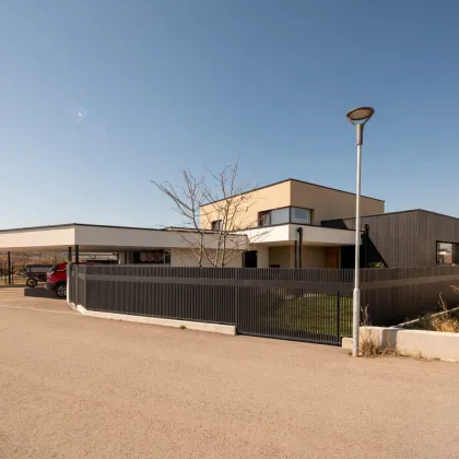 Traumhafte Seeliegenschaft: Luxuriöses Haus mit 260m² Wohnfläche, Garten, Garage und mehr in Sitzenberg-Reidling! - Bild 3