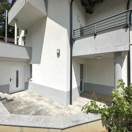 *Provisionsfrei - neu sanierte 3 Zimmer-Wohnung mit zwei Terrassen und Carportstellplatz!* - Bild 3