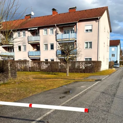 Sehr gepflegte 77,81m² Eigentumswohnung mit Balkon im 2.Obergeschoss mit Stadtblick - Bild 2